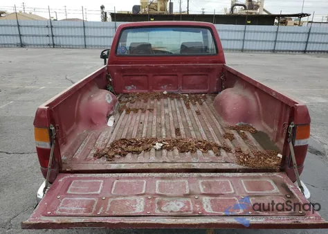 1992 Toyota Pickup 1/2 Ton Short Wheelbase from USA, damaged, VIN JT4RN81A8N0088561